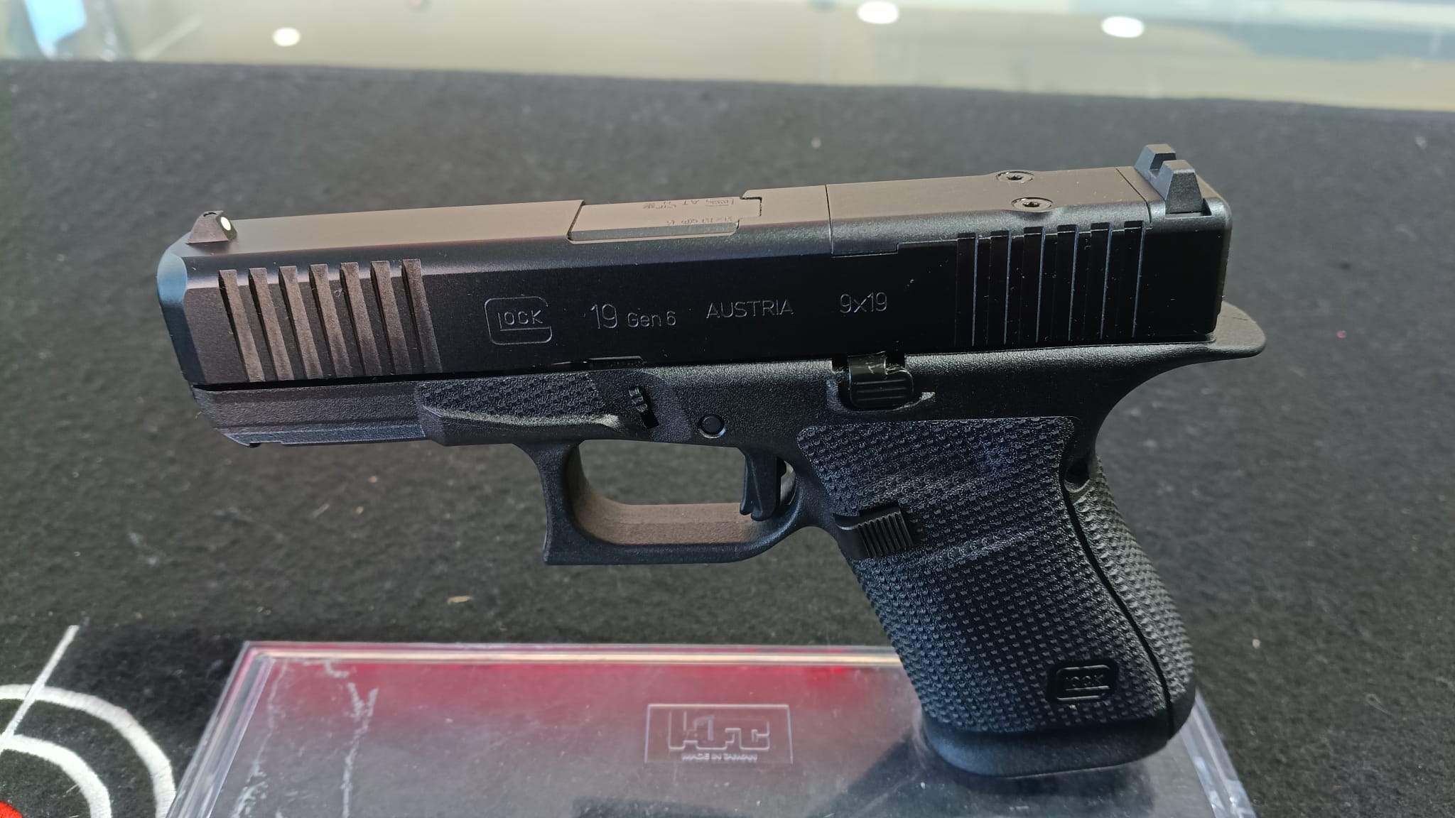 GLOCK 19 GEN6 9 LUGER FS OR - immagine 4