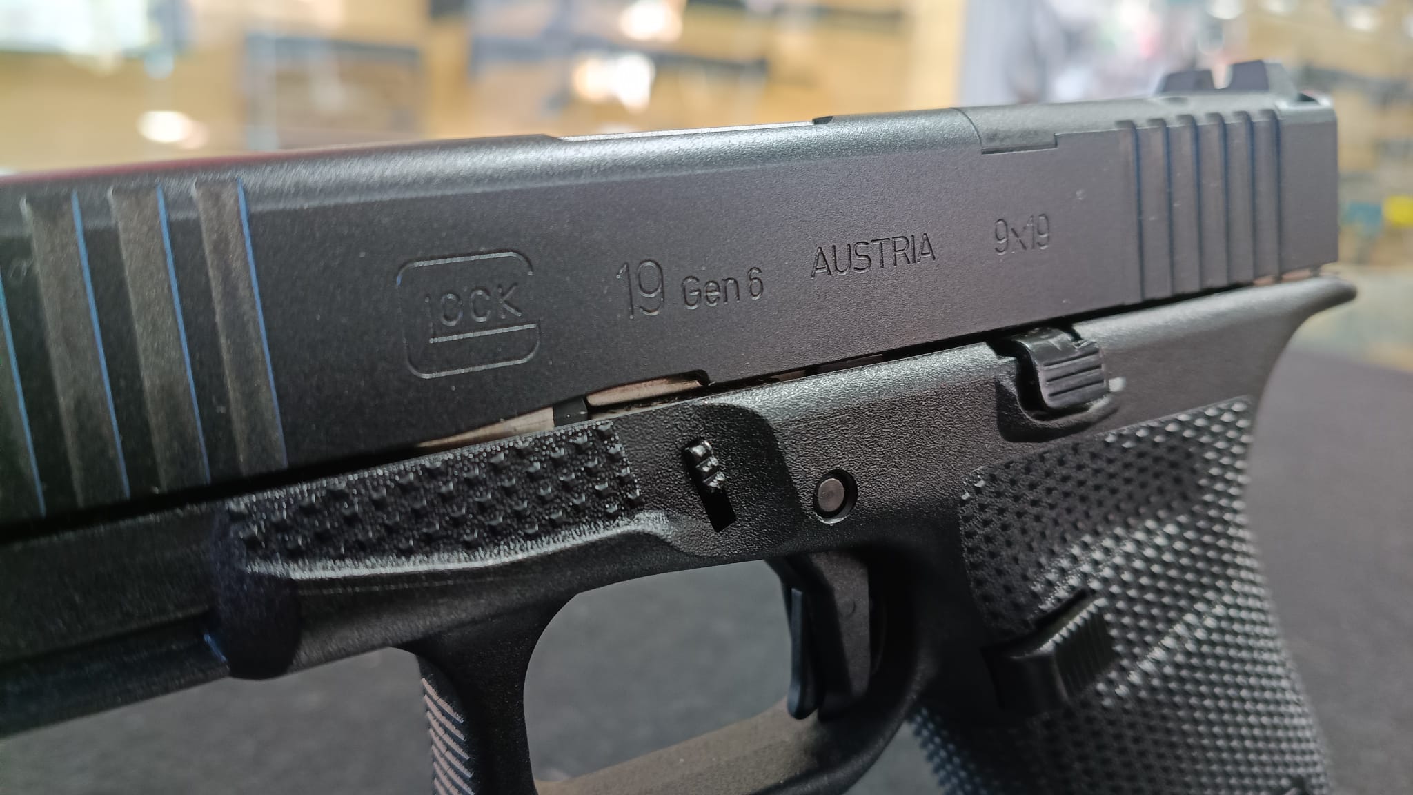 GLOCK 19 GEN6 9 LUGER FS OR - immagine 5